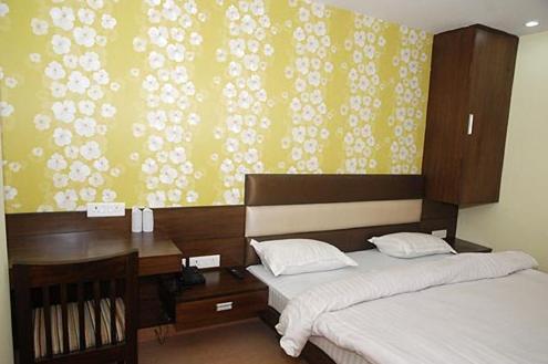 Hotel Crown Royale Dehradun Zimmer foto