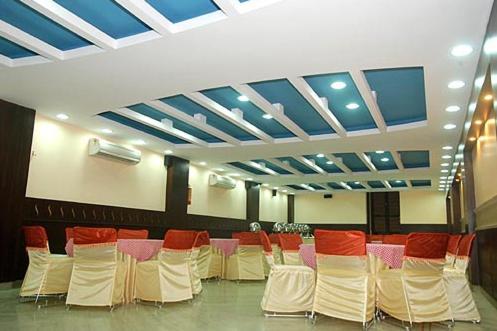 Hotel Crown Royale Dehradun Exterior foto