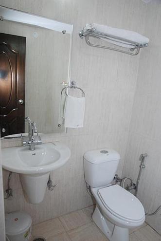 Hotel Crown Royale Dehradun Zimmer foto