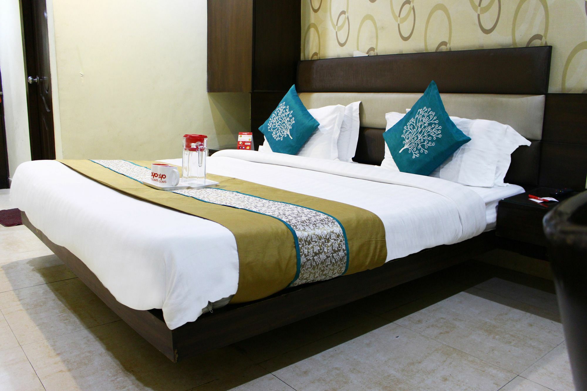 Hotel Crown Royale Dehradun Exterior foto