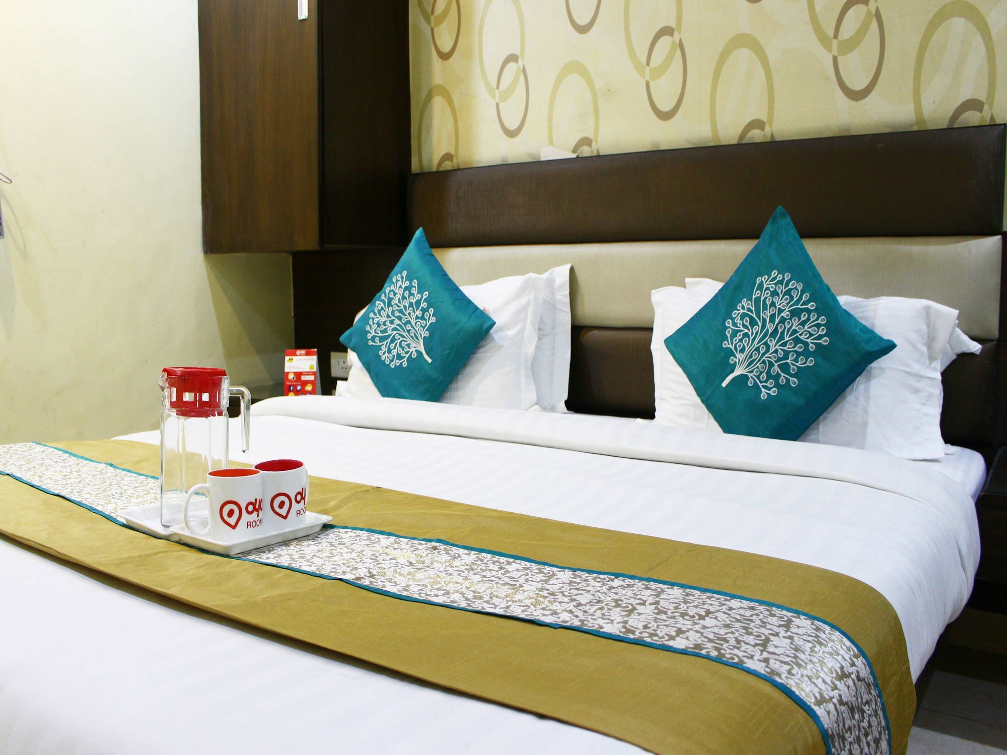Hotel Crown Royale Dehradun Exterior foto